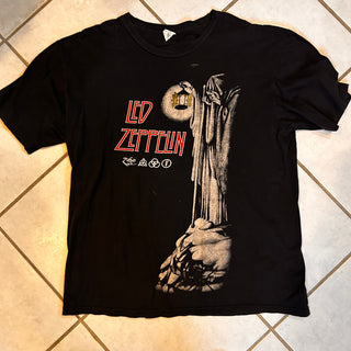 Led Zeppelin Tee Shirt (Size Unknown. M / or L)